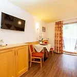 Garni Tyola Bed & Breakfast