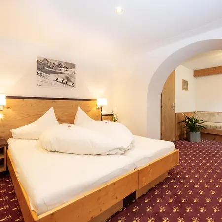 Bed & Breakfast Garni Tyola Ischgl