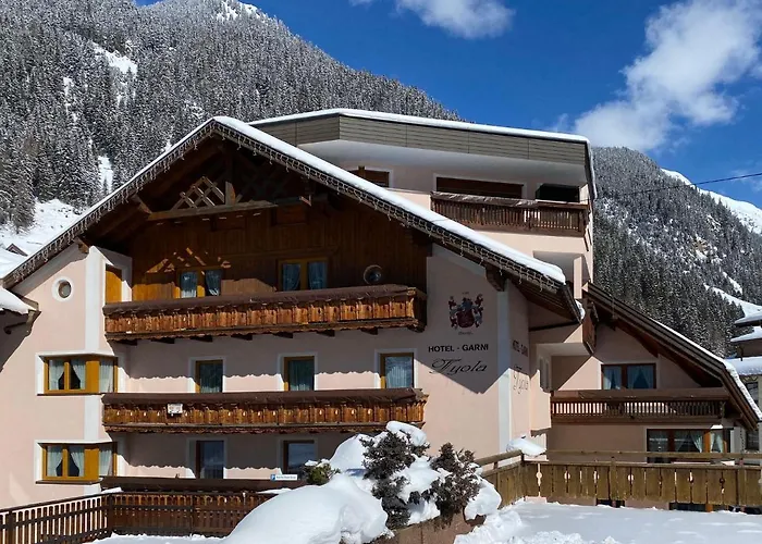 住宿加早餐酒店 Garni Tyola