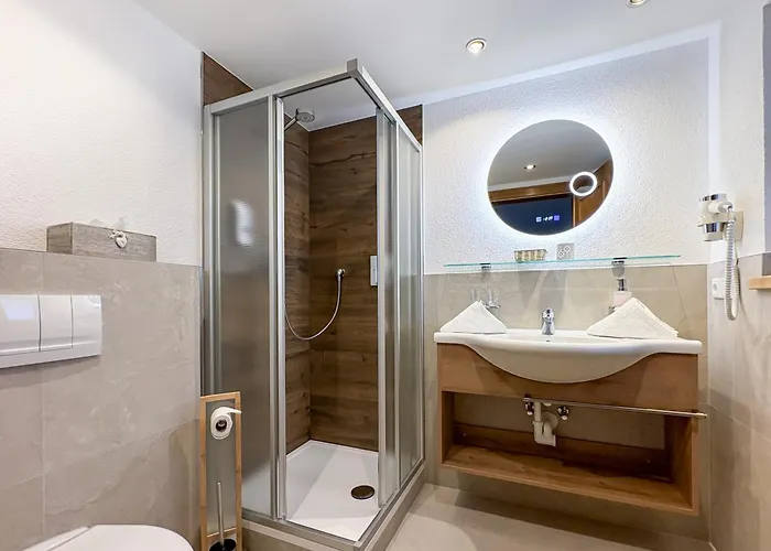 Garni Tyola Bed & Breakfast 3*